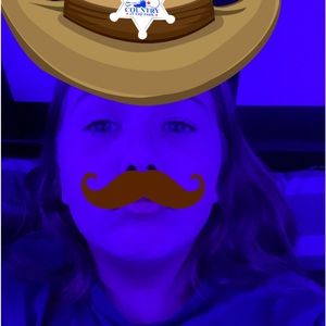 Meet your Posher, Abby